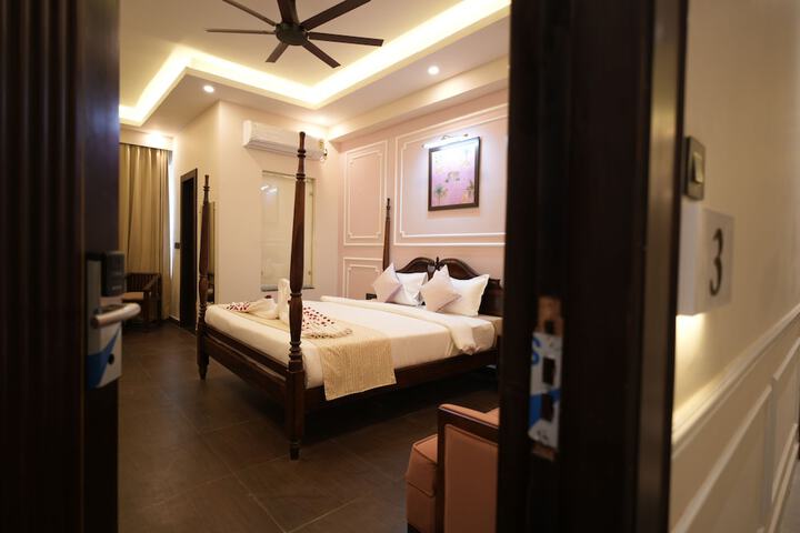 Room 44 of 97