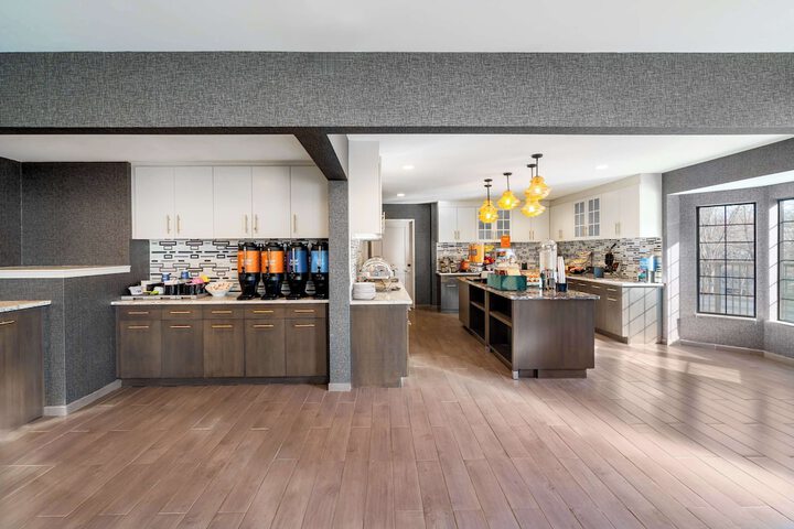 Breakfast area