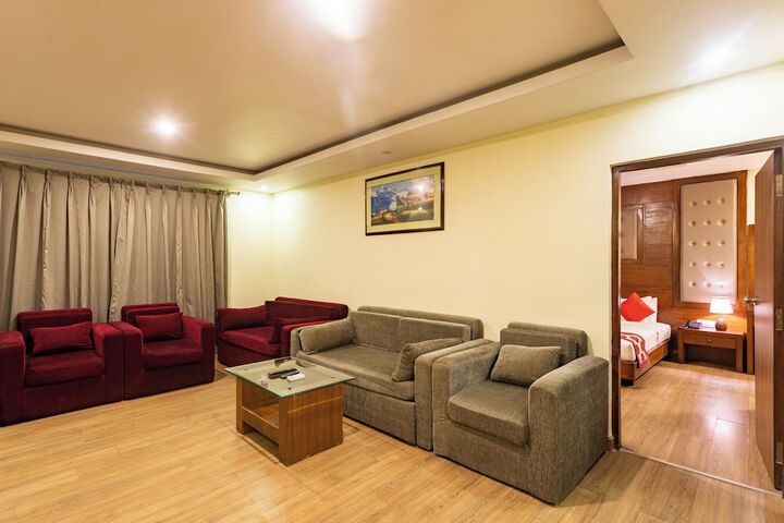 Room 16 of 35