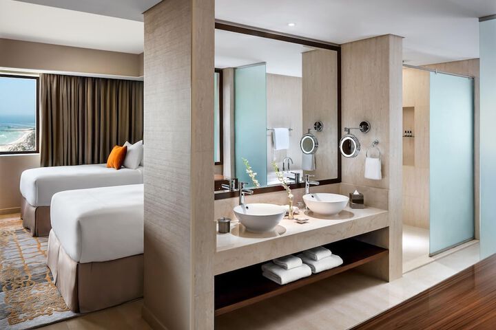 Room 15 of 135