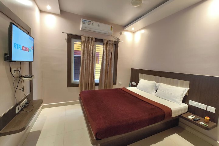 Room 16 of 24