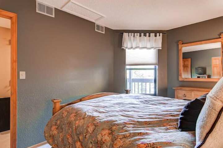Room 25 of 155