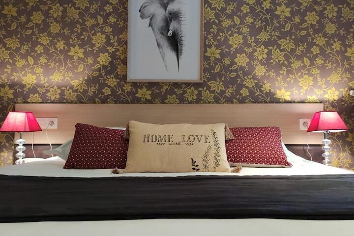 Room 18 of 43
