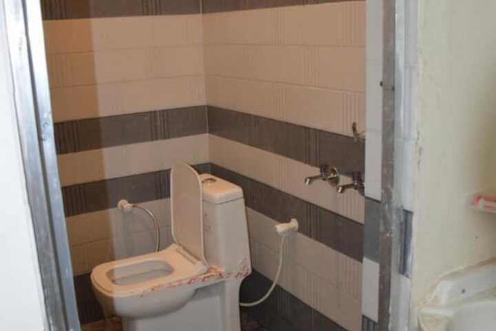 Room 7 of 10