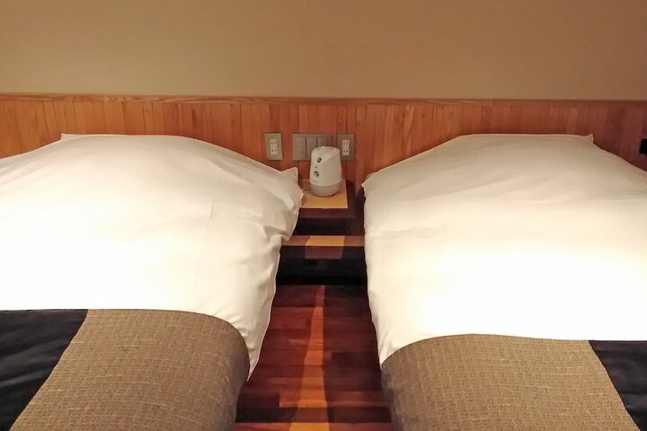 Room 14 of 63