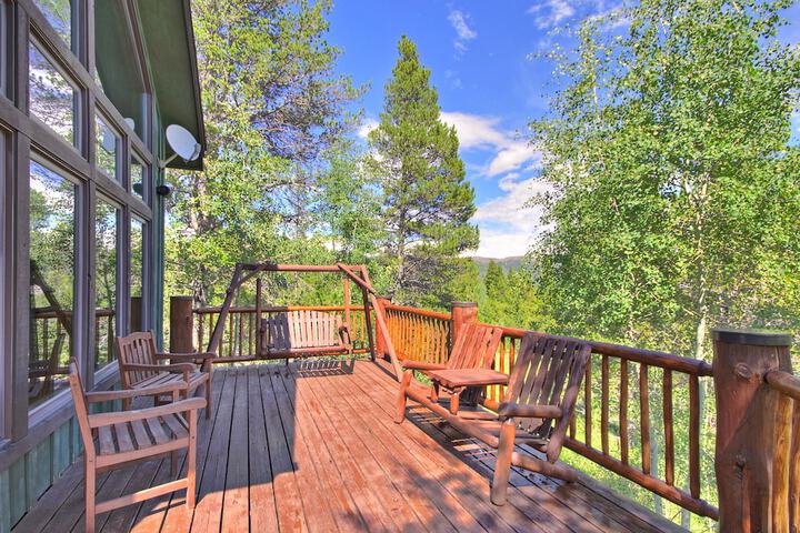 Terrace/Patio 104 of 180