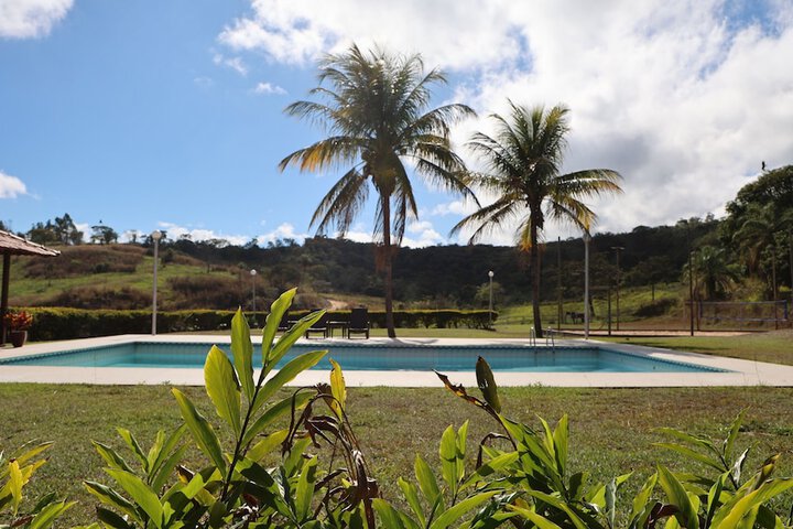 Pool 40 of 68