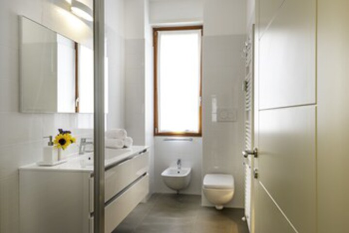 Room 2 of 29