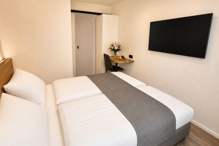 Room 54 of 91
