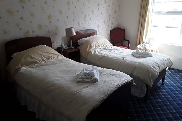 Room 11 of 45