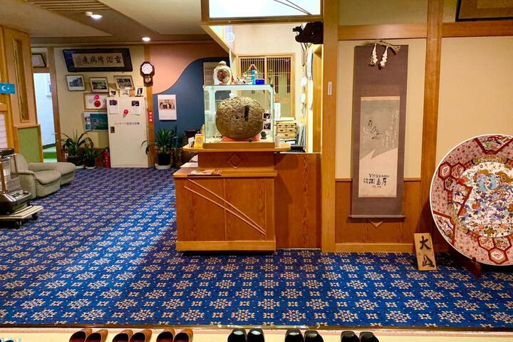 Hotel Lobby