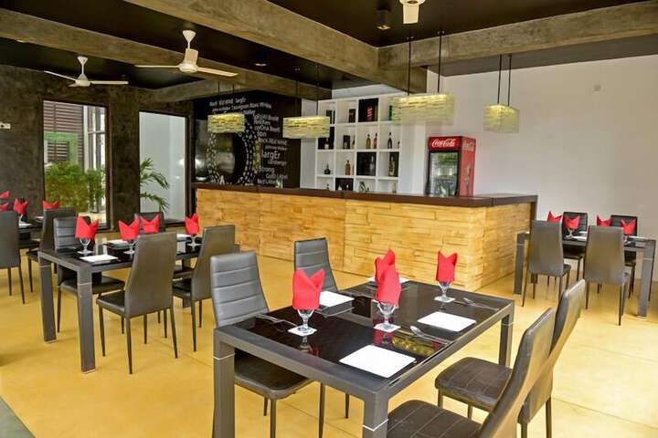 Dining Photos
