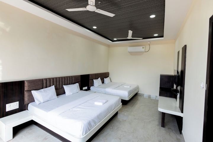 Room 5 of 21