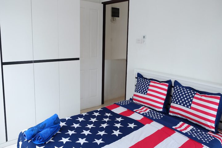 Room 15 of 27