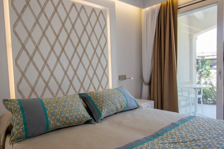 Room 4 of 41