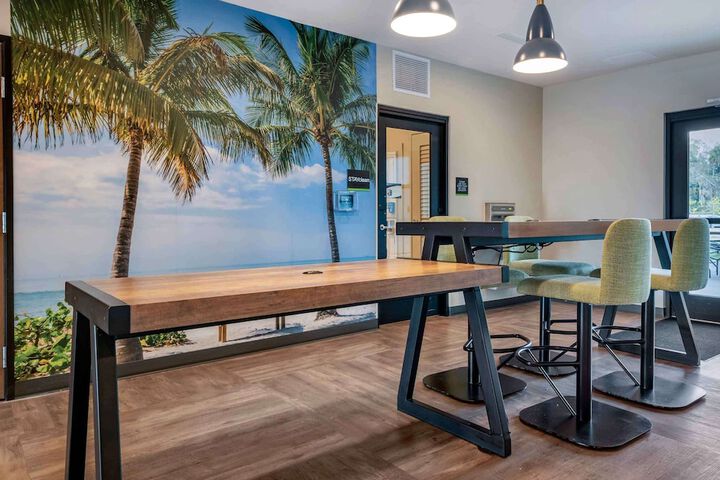 Breakfast area