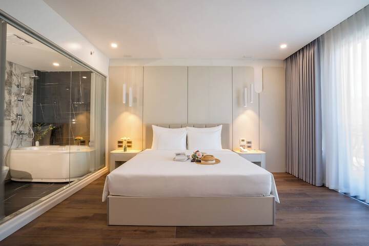 Room 13 of 50