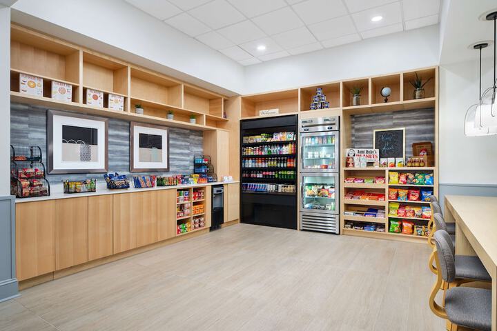 Snack bar