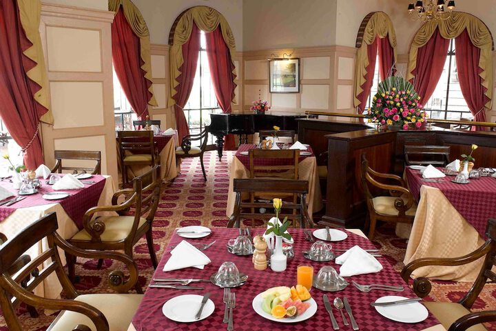 Dining 53 of 98
