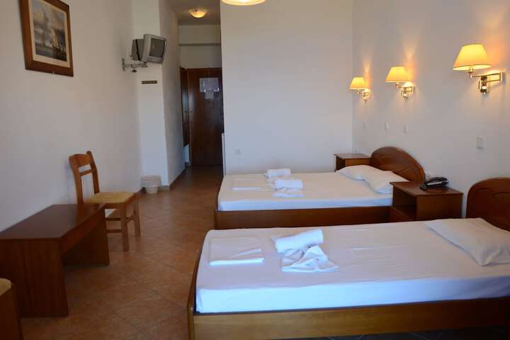Room 7 of 37