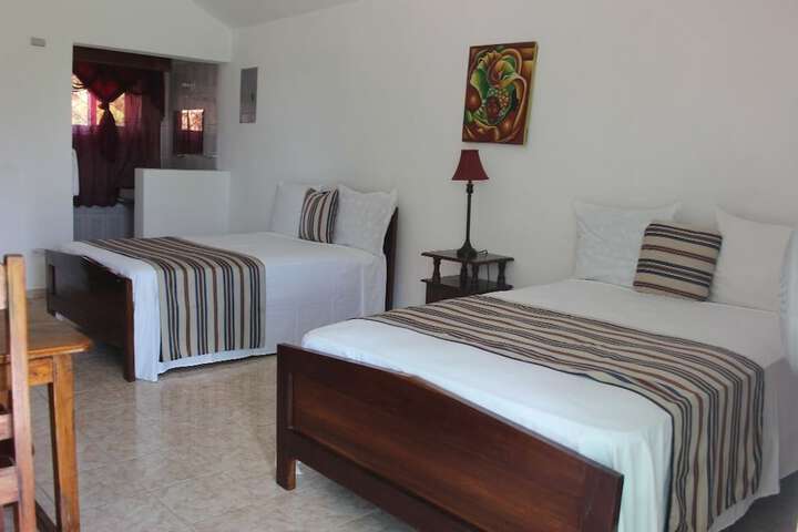 Room 8 of 40