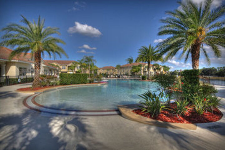 Pool 8 of 14