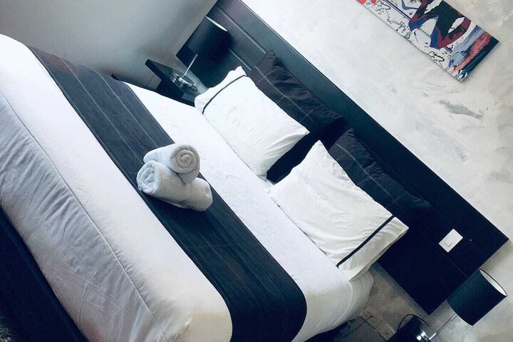 Room 16 of 35