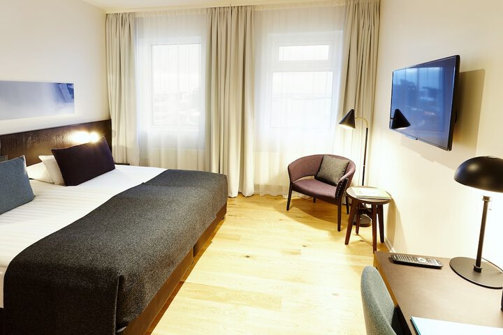 Room 13 of 55
