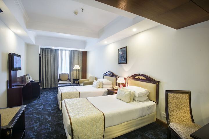 Room 37 of 258
