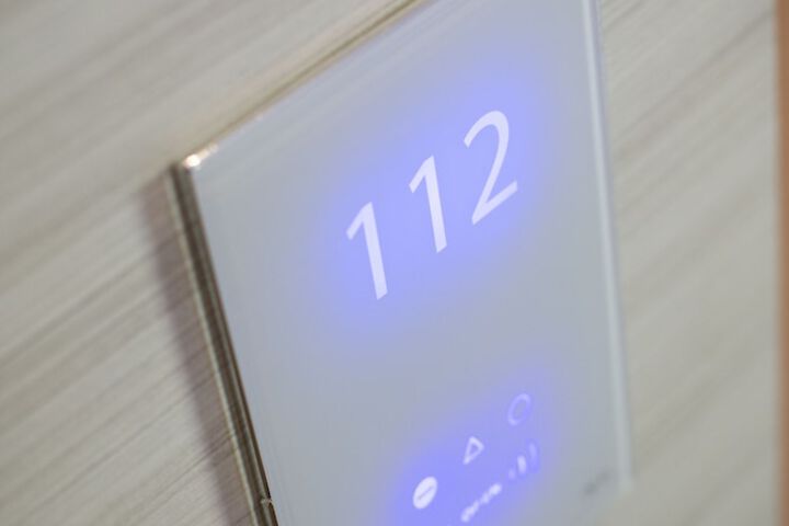 Room 13 of 38