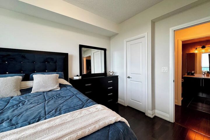 Room 12 of 13