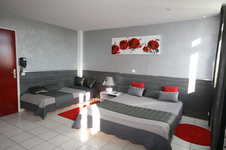 Room 12 of 72