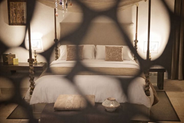 Room 13 of 62