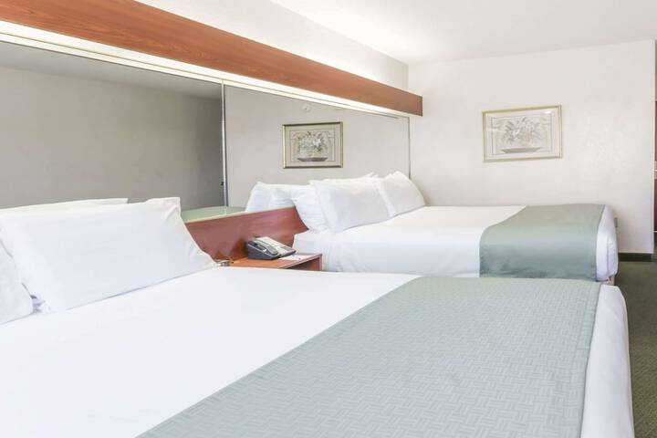 Room 7 of 20