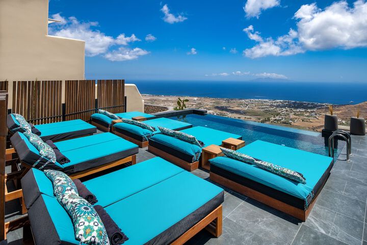Sundeck 101 of 111