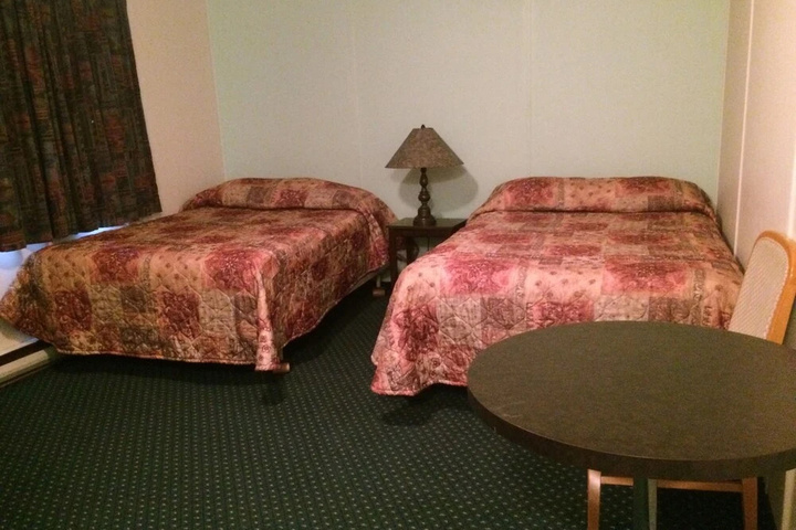 Room 2 of 9