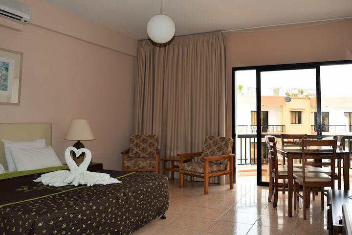 Room 20 of 91