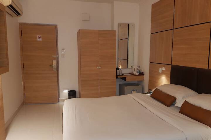 Room 16 of 78