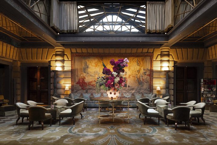 Entrance & Lobby
