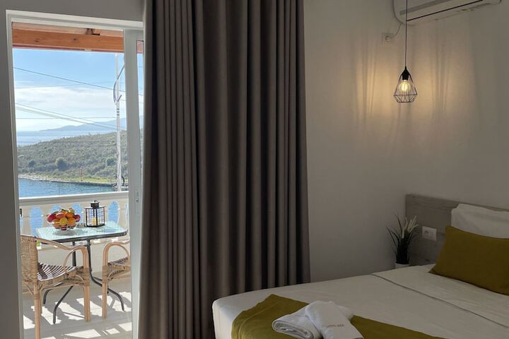 Room 28 of 111