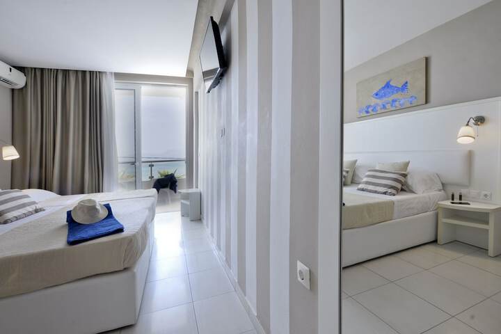 Room 36 of 108