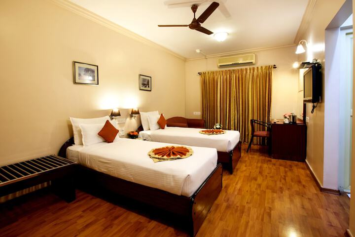 Room 3 of 25
