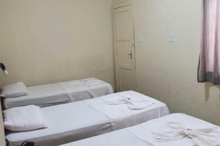 Room 10 of 22