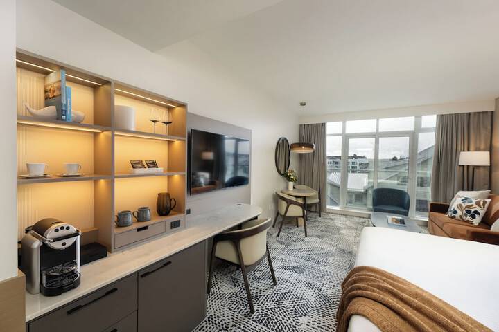 Room 40 of 76