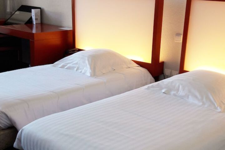 Room 19 of 59