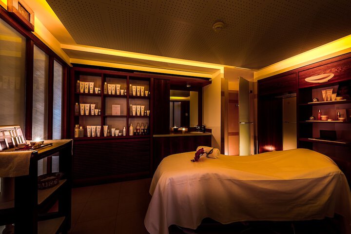 Massage Photo