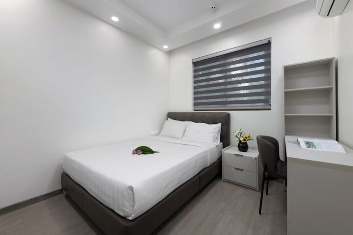 Room 10 of 44