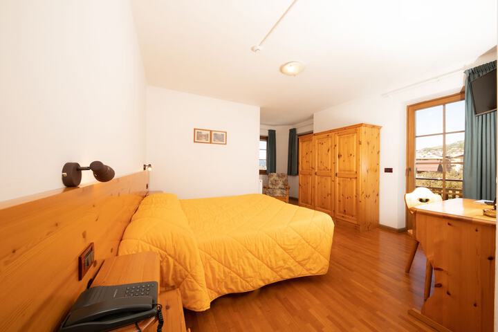 Room 22 of 42