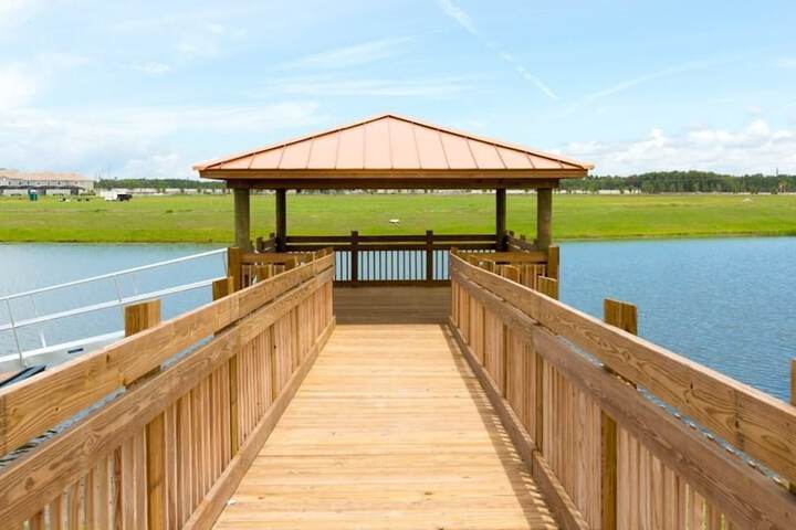 Hotel Exterior 46 of 47