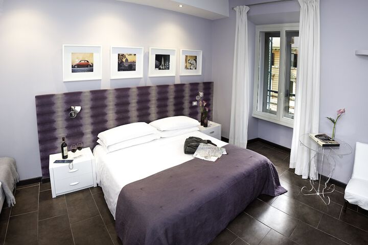 Room 4 of 49